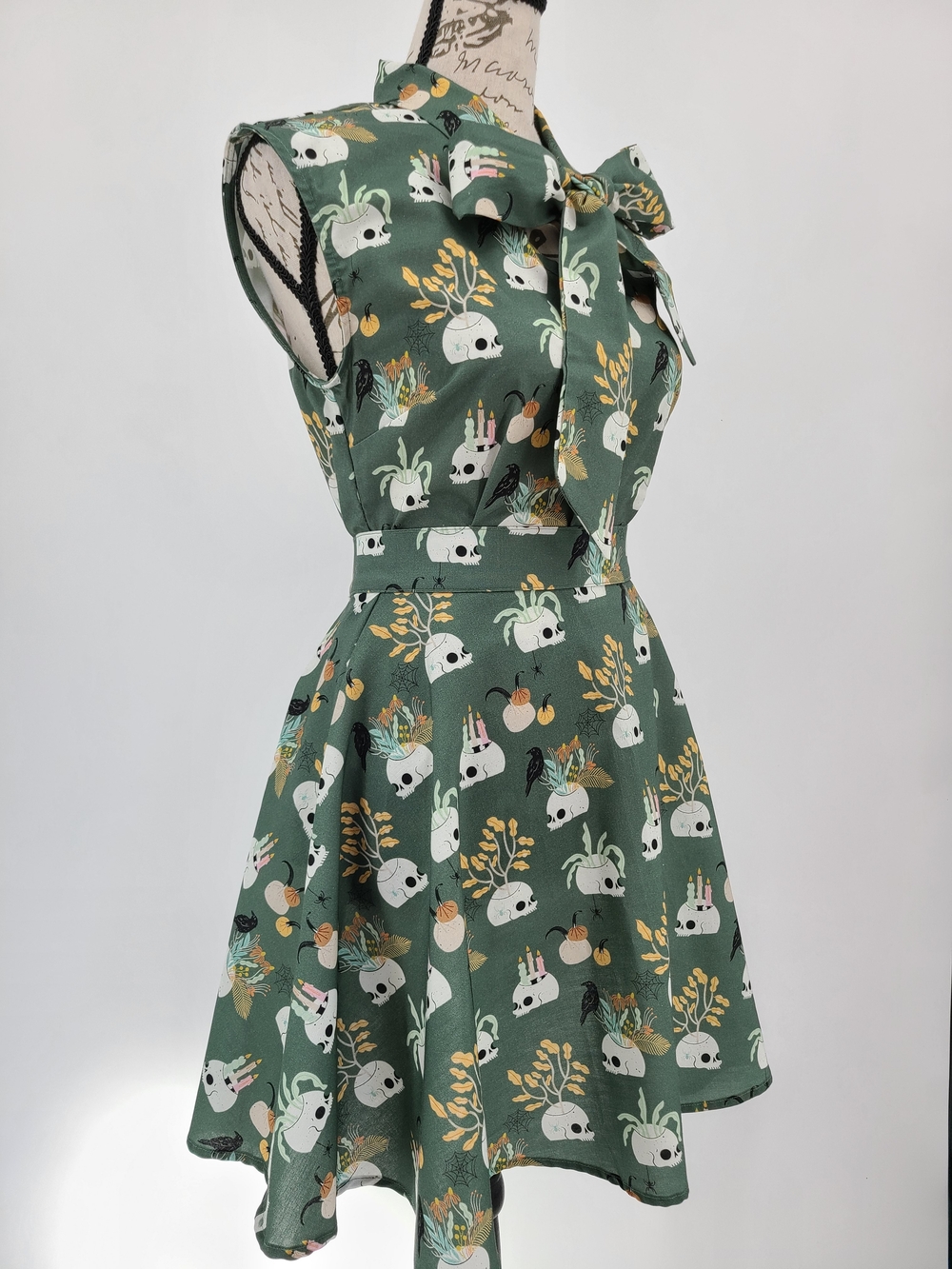 Retrolicious 100% Cotton Skull Candle Blouse And Mini Skirt Set Size XS - Picture 3 of 16